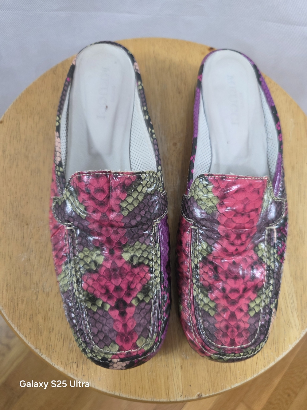 CLASSIC ITALIAN MADE Sesto Meucci Pink & Green Snake-Print Slip-On Loafers